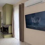 Villa Luxury Seaview 3bdr Maisonette-100m To *