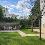 Villa Luxury Seaview 3bdr Maisonette-100m To *