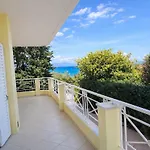 Luxury Seaview 3bdr Maisonette-100m To *