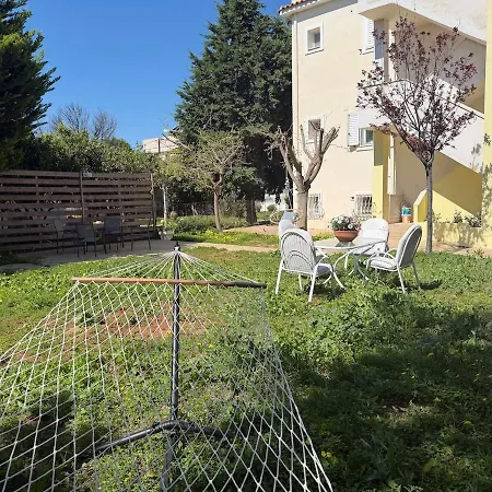 Villa Luxury Seaview 3bdr Maisonette-100m To *