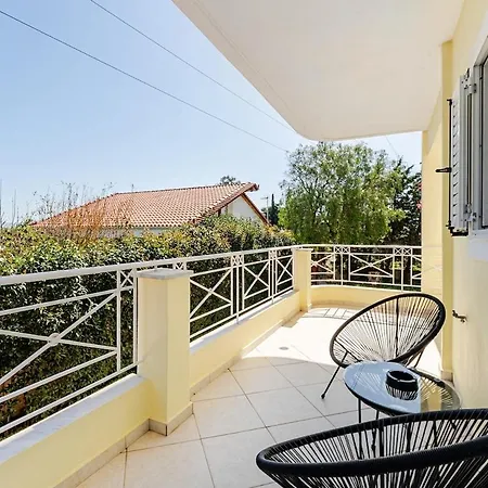 Luxury Seaview 3bdr Maisonette-100m To *