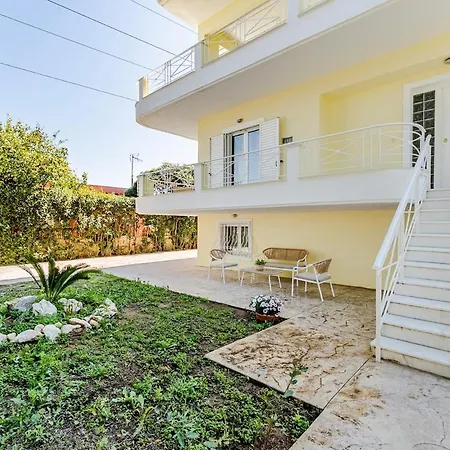Luxury Seaview 3bdr Maisonette-100m To Kokkonion