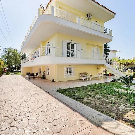 Luxury Seaview 3bdr Maisonette-100m To