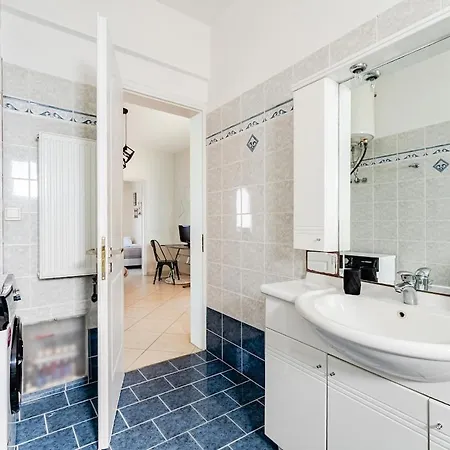 Luxury Seaview 3bdr Maisonette-100m To Villa *